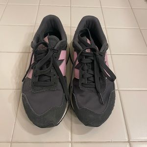 Lightly worn new balances